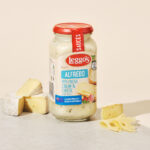 Leggo's Alfredo with Frash Cream & Cheese Pasta Sauce  490g