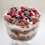 Golden Cloud Cake Mix Chocolate Flavoured with Icing Mix 500g - Image 2