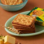 Julie’s butter crackers 600g - Image 2