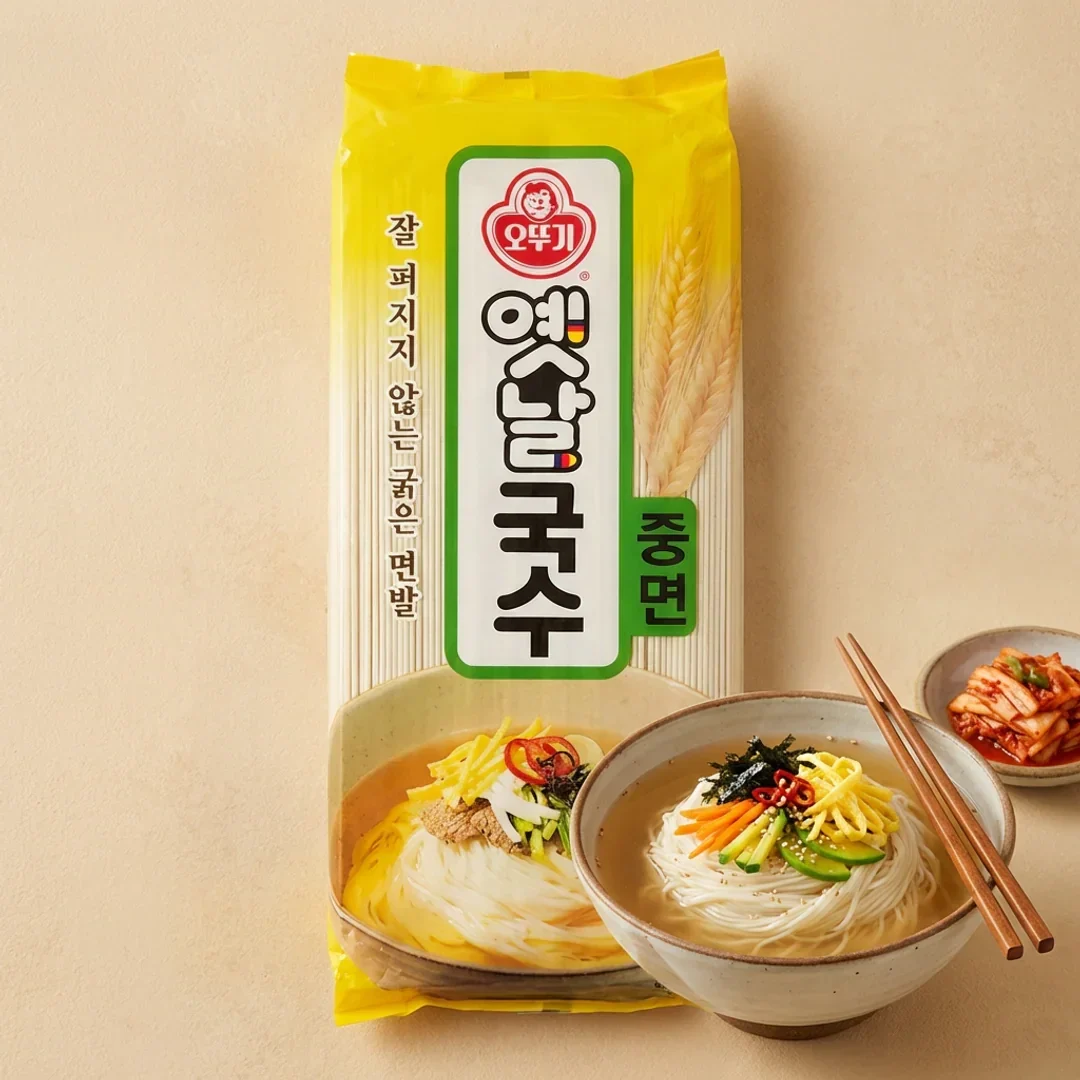 Ottogi-Traditional-Noodles-Medium-Thickness-900g Ottogi Thin Round Wheat Noodles 900g - Image 1