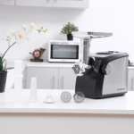 Olsenmark 1800W Meat Grinder with 3 Stainless Steel Blades and Sausage Maker